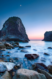 黄昏の千貫門・北側の浜
