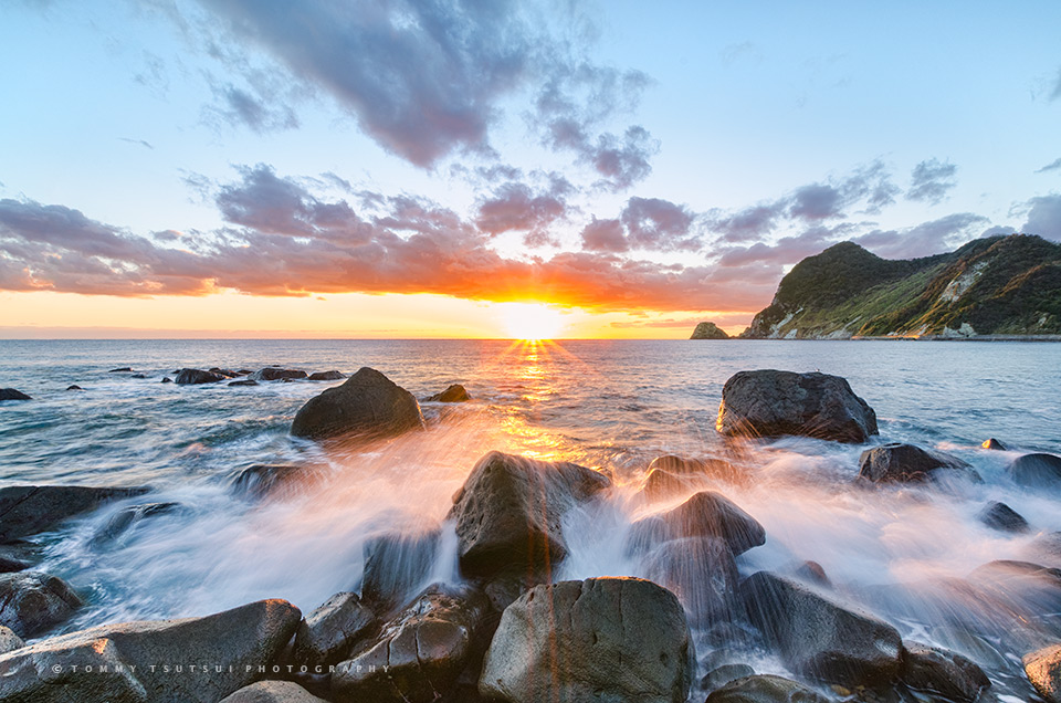 南伊豆・伊浜海岸、冬の夕日